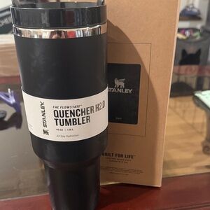 Stanley Black FlowState Tumbler